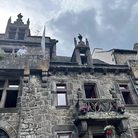 Gæstehus Le Manoir Des Remparts De *