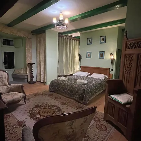 Гостевой дом Le Manoir Des Remparts De