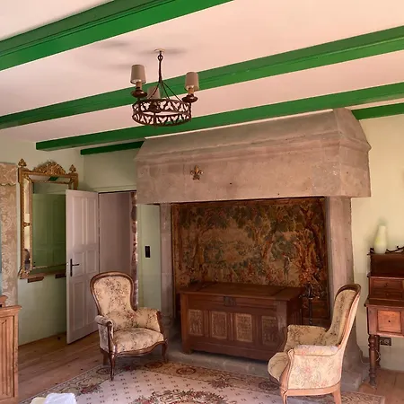 Le Manoir Des Remparts De Besse-et-Saint-Anastaise