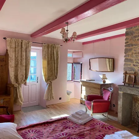Le Manoir Des Remparts De 3* Besse-et-Saint-Anastaise